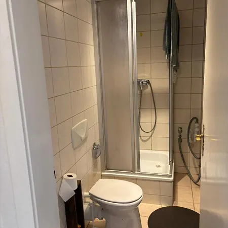 Lindenstrasse Apartman